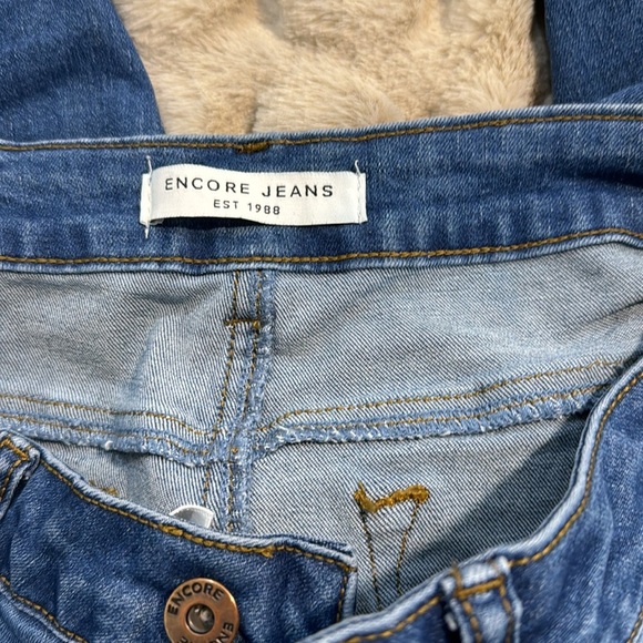 Encore women’s jeans - Picture 4 of 5
